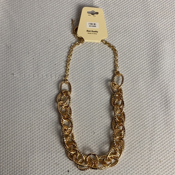 Hope Collection Jewelry Goldtone Pendant Necklace & Drop Earrings Set Retro Chic - Picture 5 of 11